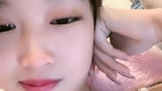 兼职或小时工厦大校花表面清纯实则反差母狗（下面看联系方式）