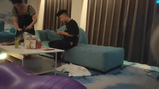 教育部樱花给日本的第一次口交和乱搞两个家伙