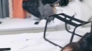 前面是老婆同事,后面是我同事,我负责拍摄,刺激吧