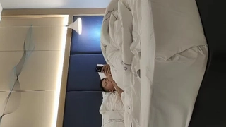 楚氏春秋火爆全网嫖妓达人金先生约炮小野模郑X熙边开车边操逼