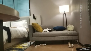 果哥 车展模特下海拍淫照~嫩鲍鲍全多露~