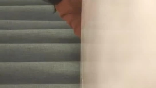 失恋女大学生被男闺蜜带到家中硬上